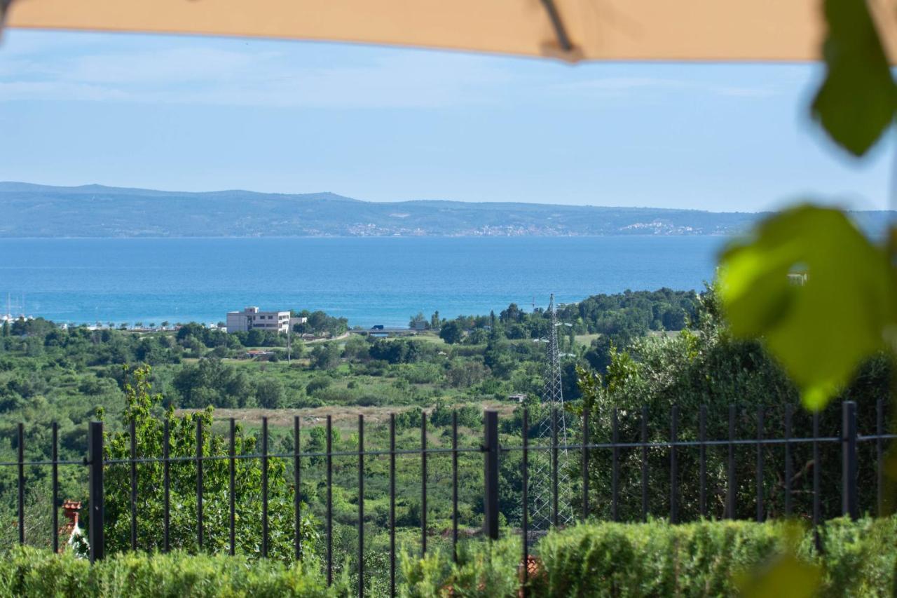 Villa Mater - Luxuriously Equipped Villa With A 15M Long Swimming Pool Žrnovnica المظهر الخارجي الصورة