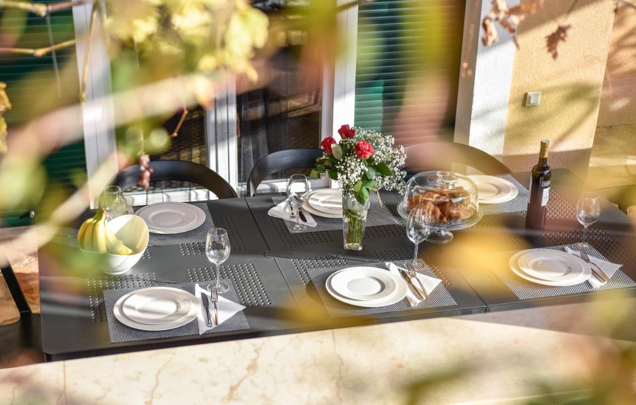 Villa Mater - Luxuriously Equipped Villa With A 15M Long Swimming Pool Žrnovnica المظهر الخارجي الصورة