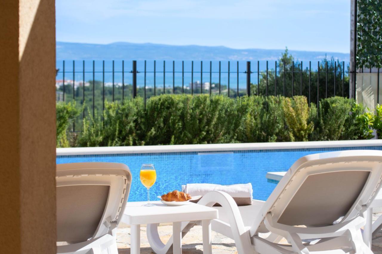 Villa Mater - Luxuriously Equipped Villa With A 15M Long Swimming Pool Žrnovnica المظهر الخارجي الصورة
