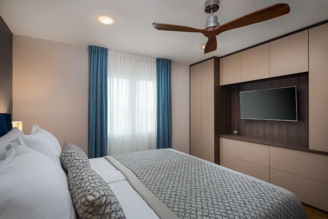 Villa Mater - Luxuriously Equipped Villa With A 15M Long Swimming Pool Žrnovnica المظهر الخارجي الصورة